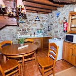 منزل ريفي Casa Tenada Robledo (Asturias)