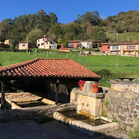 منزل ريفي Casa Tenada Robledo (Asturias)